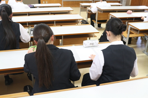 公務員オリエンテーション３